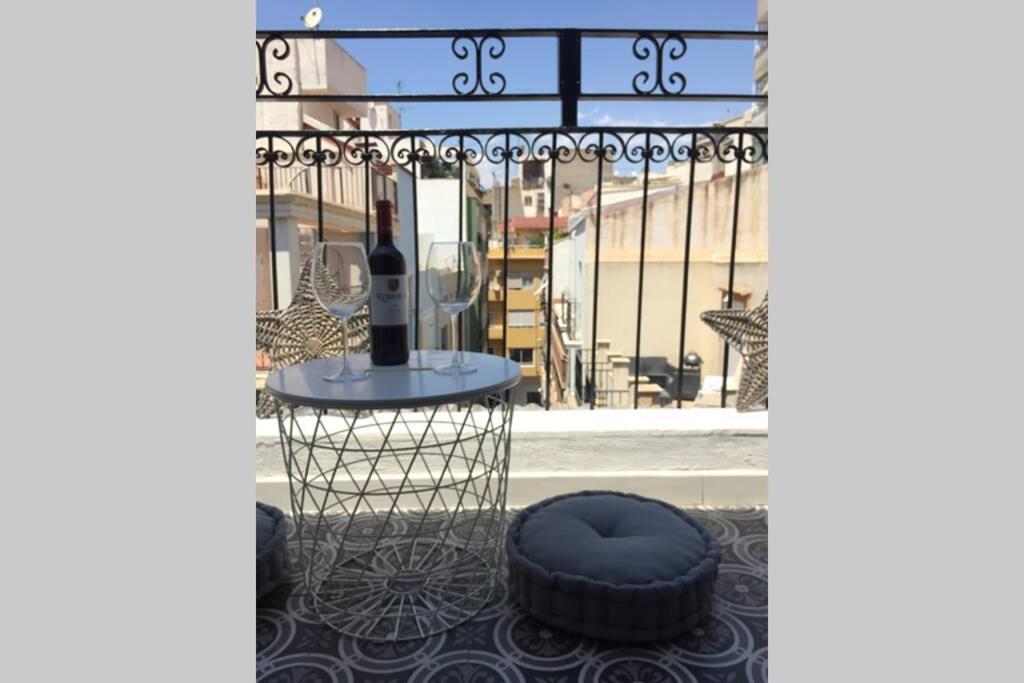 Apartamento Boutique Centrico A 5 Min Playa Alicante Luaran gambar